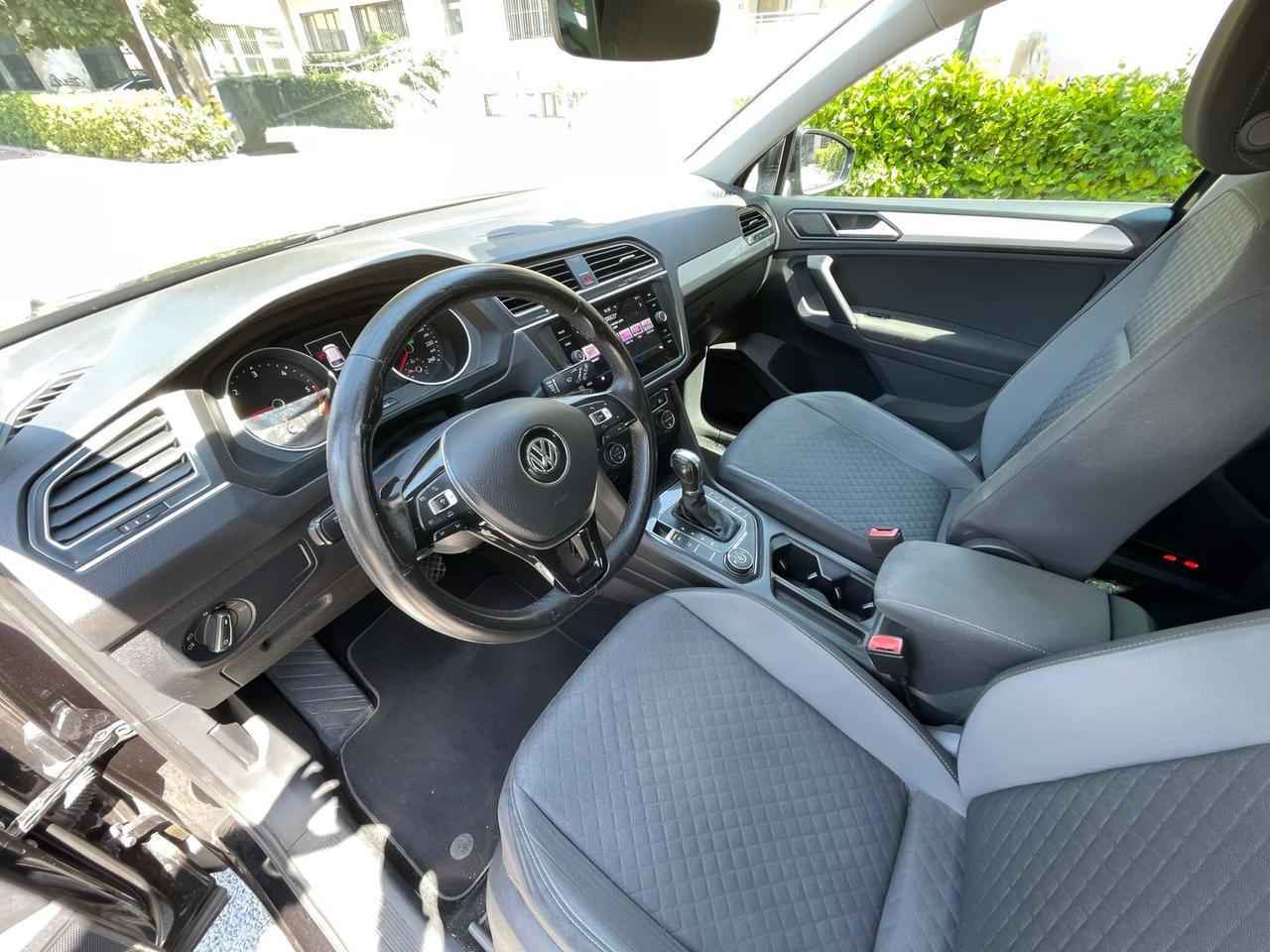 Volkswagen Tiguan Business 2.0 TDI #6539
