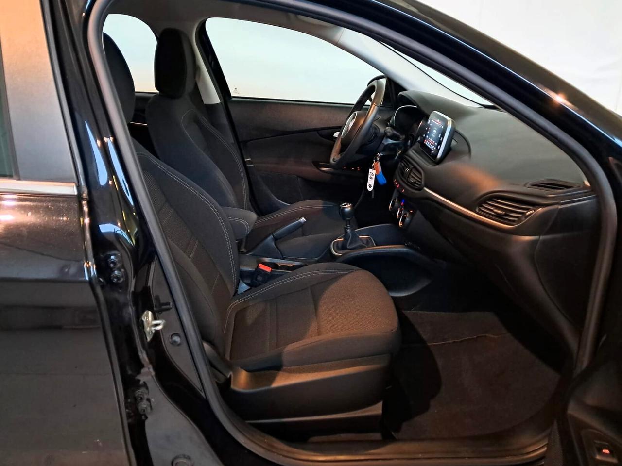 Fiat Tipo 1.6 Mjt S&S SW Lounge