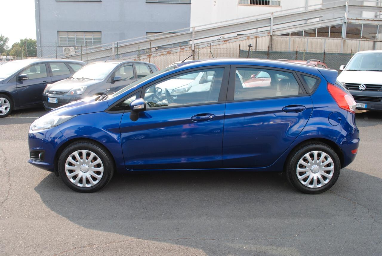 Ford Fiesta 1.4 5 porte Bz.- GPL Black & White Edition