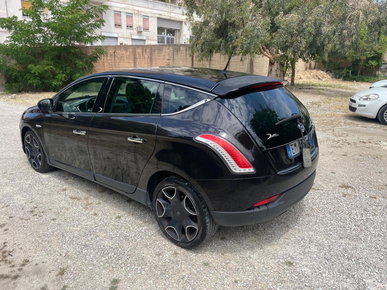 Lancia Delta 1.9 MJT Twinturbo DPF Gold
