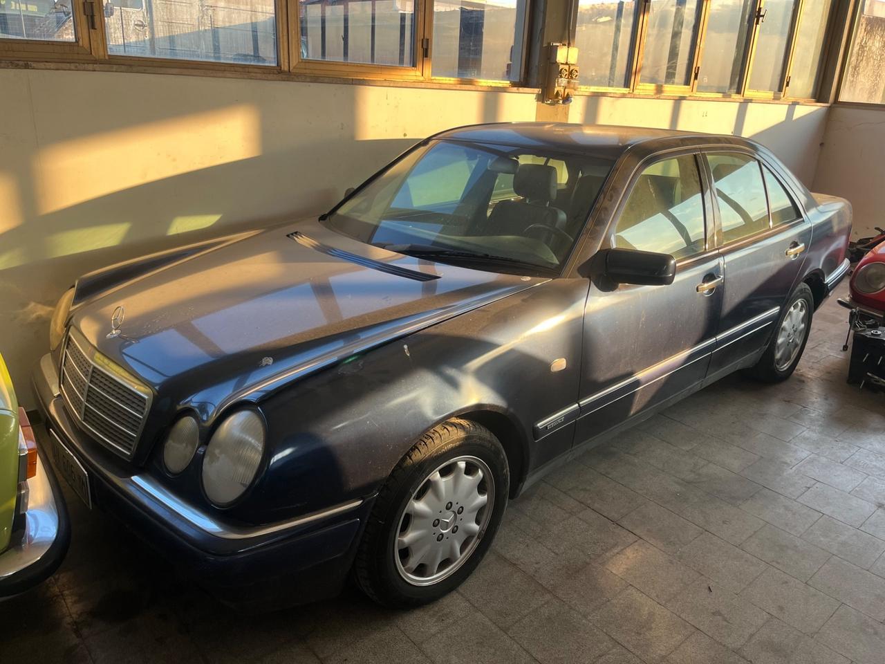 Mercedes E 320 V6 4matic DA SISTEMARE CATALIZZATORI