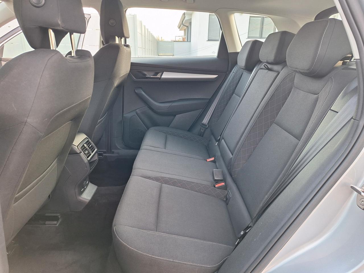 Skoda Karoq EXECUTIVE 1.6 TDI 115cv NAV+RETROCAM. - 2020