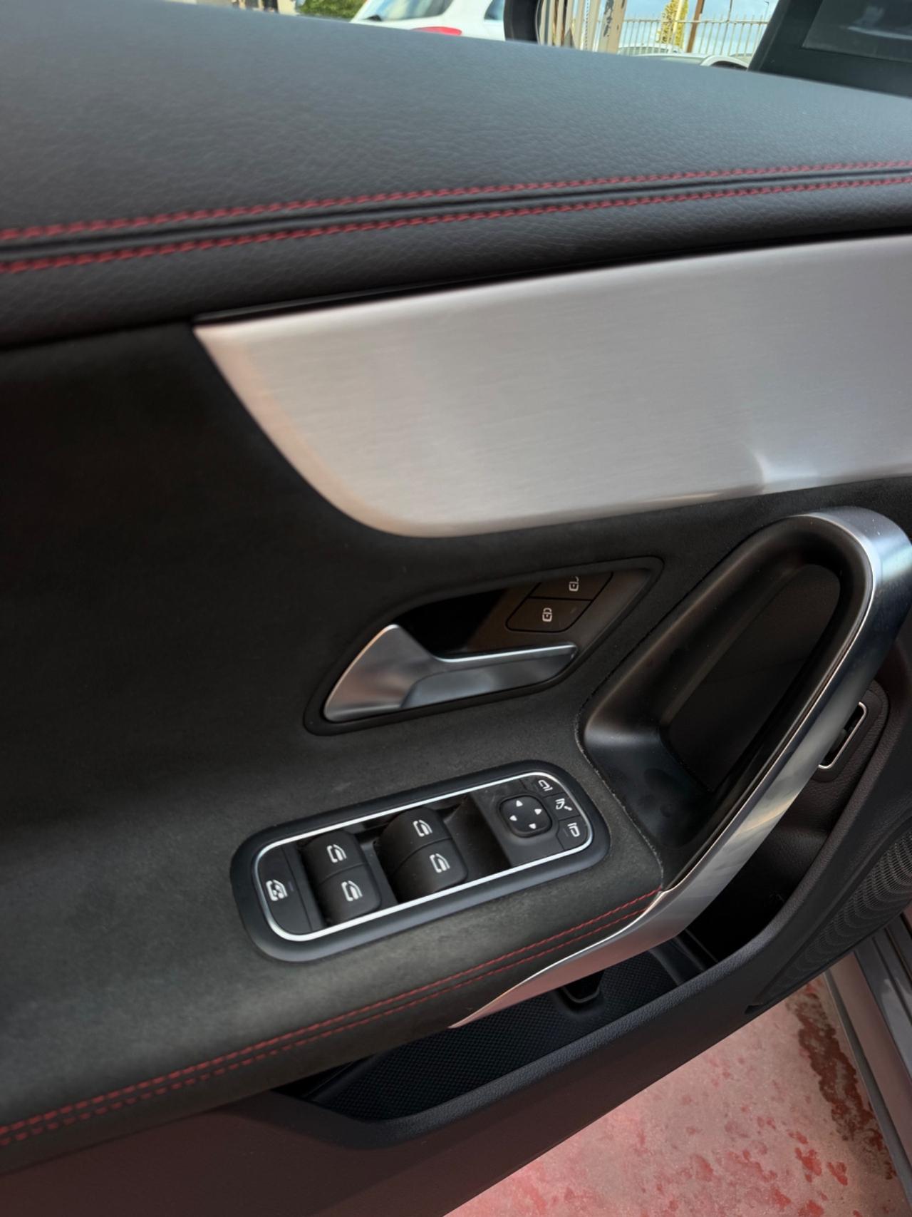 Mercedes-benz CLA 220 180 d Automatic Premium