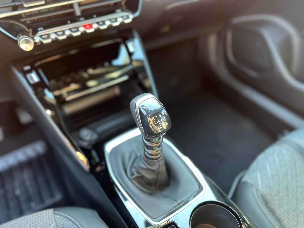 PEUGEOT 2008 II 2023 - 2008 1.2 puretech Allure s&s 100cv