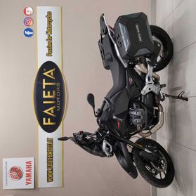 Moto Guzzi V85 Strada - 2025