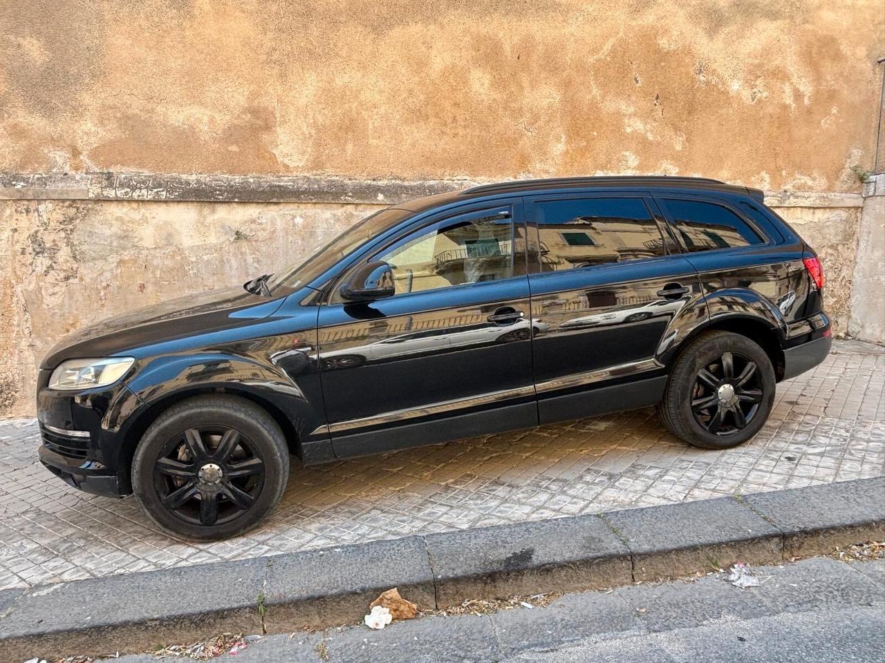 Audi Q7 3.0 V6 TDI 233CV quattro tiptronic