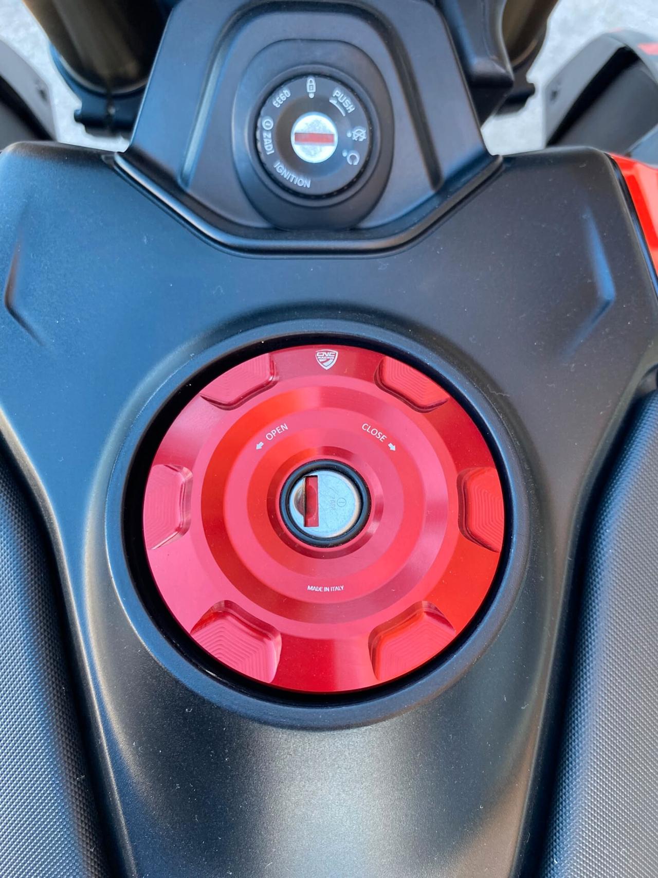 Ducati Hypermotard 698 mono RVE