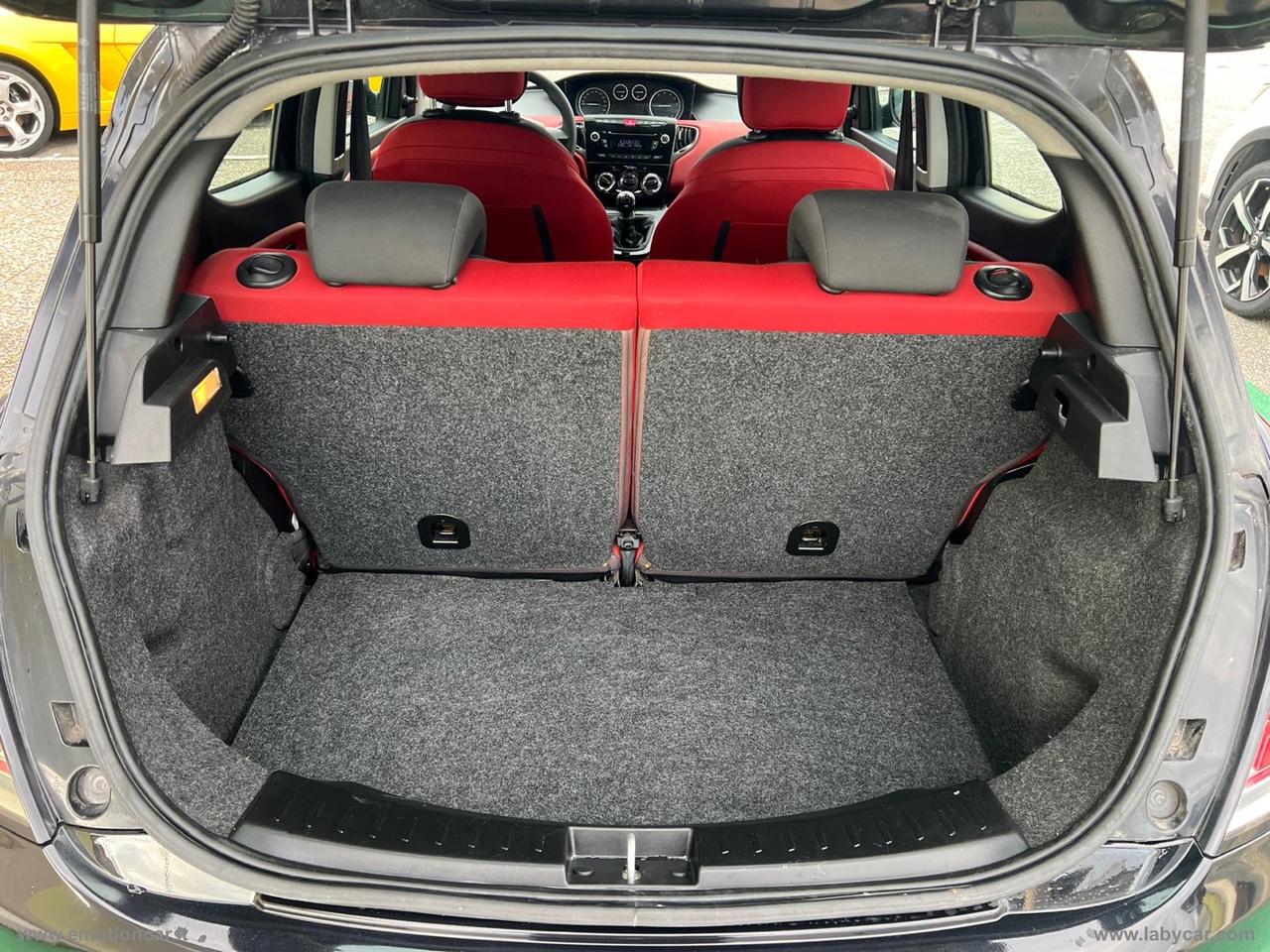 LANCIA Ypsilon 1.2 69 CV 5p. S&S Black&Red - 2012