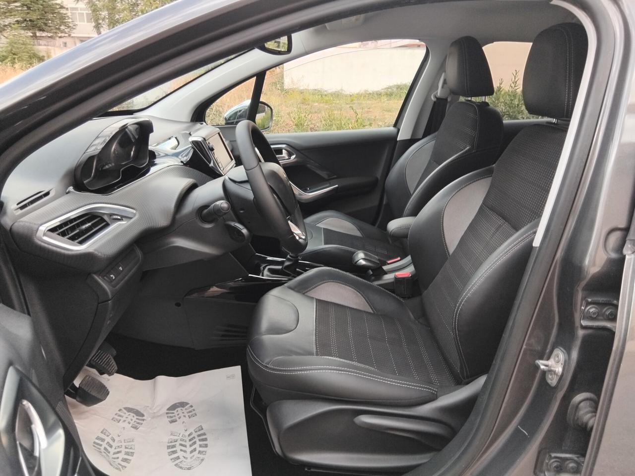 Peugeot 2008 1.6 Blue-HDi 120cv Allure