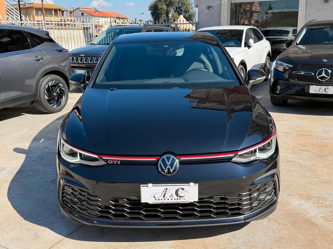 Volkswagen Golf 2.0 TSI GTI DSG