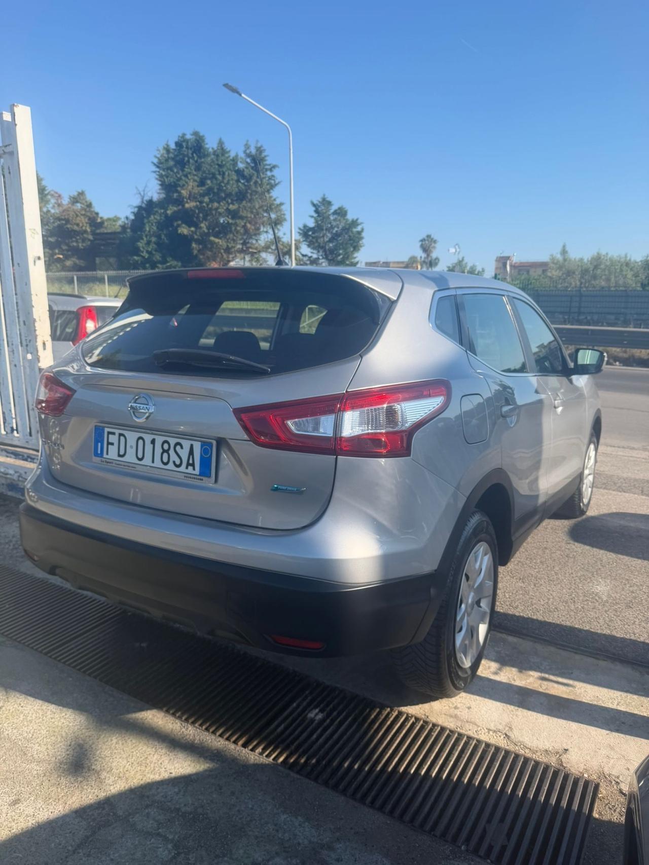 Nissan Qashqai 1.5 dCi Visia