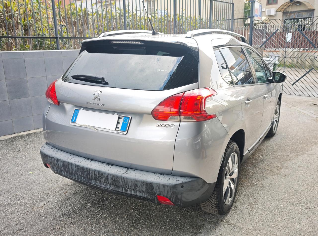 PERFETTA Peugeot 2008 1.2 VTi 82CV Allure