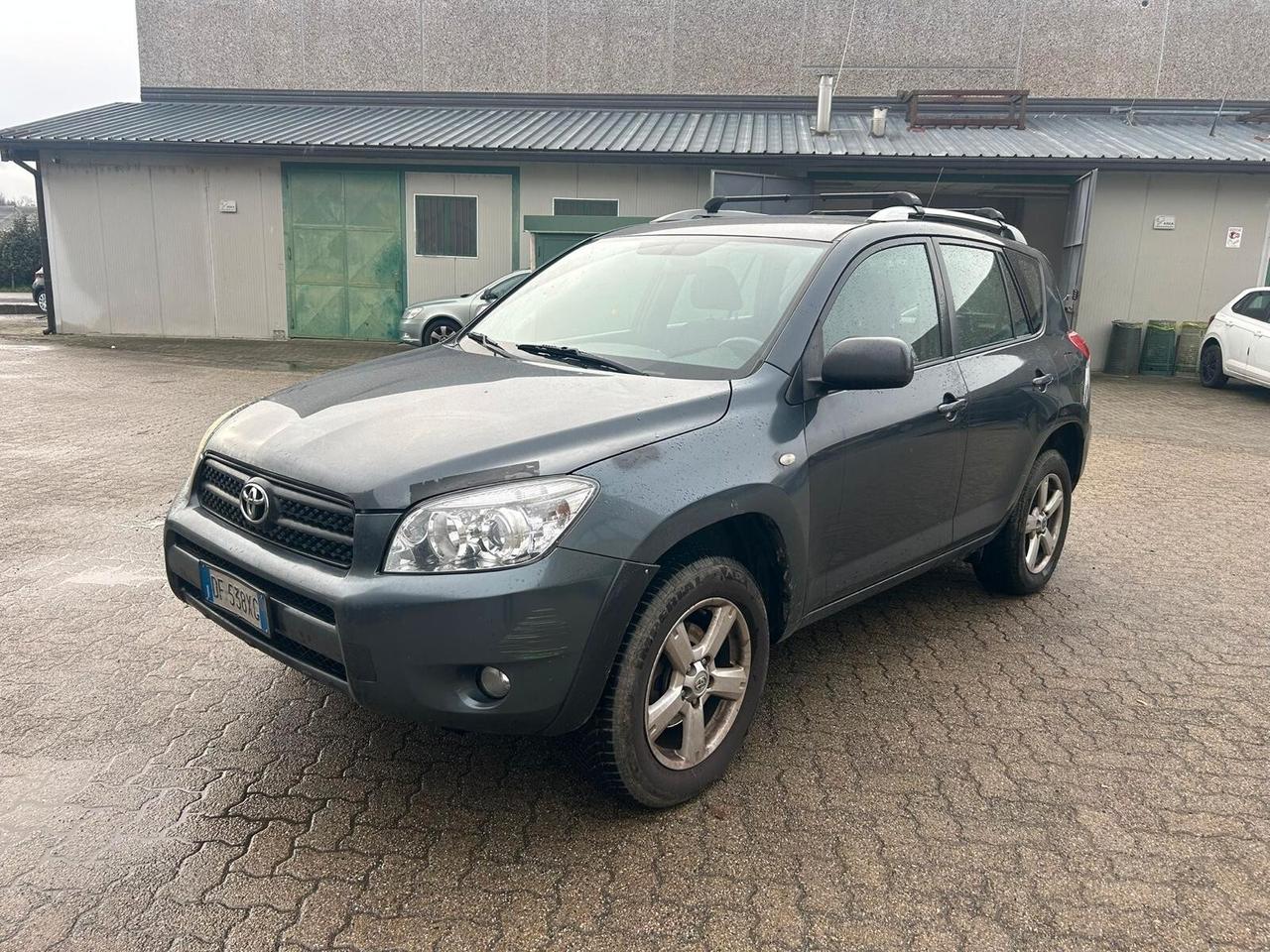Toyota RAV 4 RAV4 2.2 D-4D 136 CV Luxury