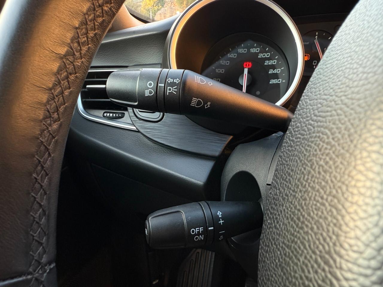Alfa Romeo Giulietta/1.6 120 CV/SOLO 91000 KM/TAGLIANDI ALFA