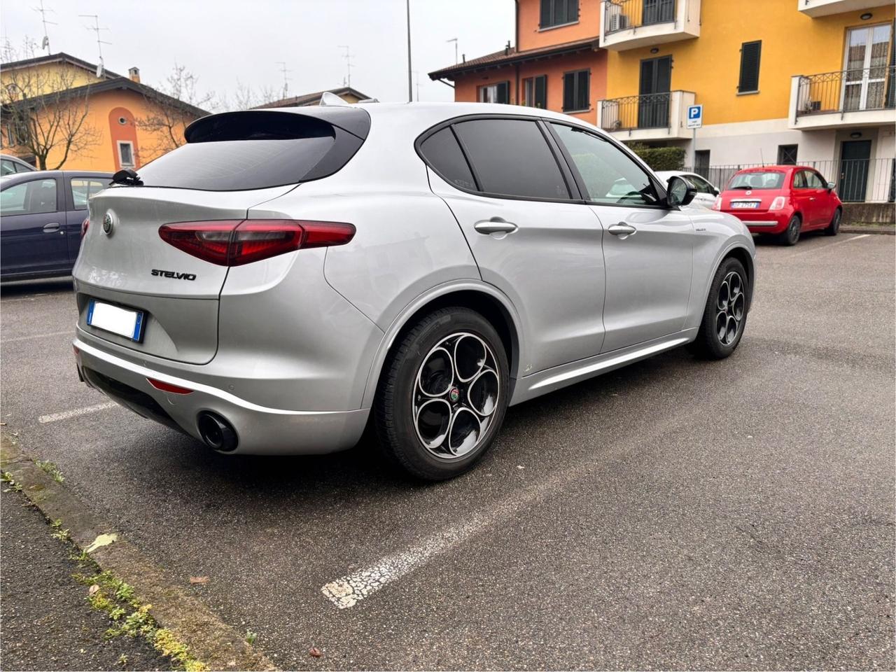 Alfa Romeo Stelvio 2.2 Turbodiesel 160 CV AT8 RWD Sport-Tech