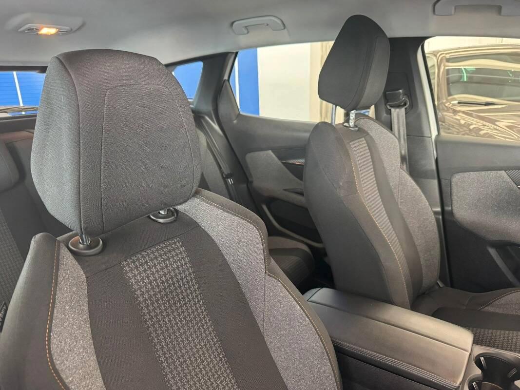 Peugeot 3008 II 1.5 bluehdi Allure s&s 130cv eat8