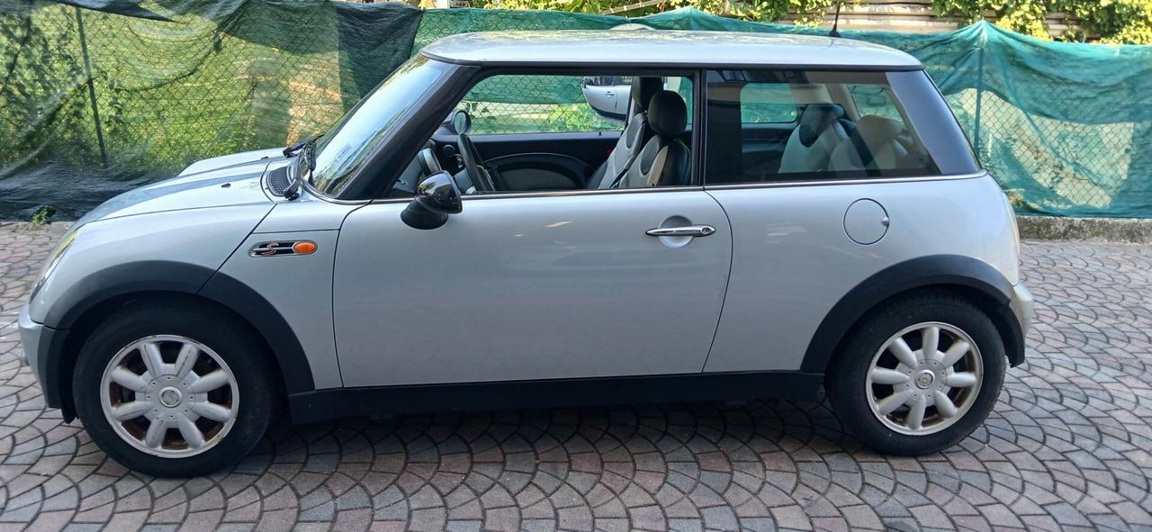 Mini One benzina pochi km neopatentati