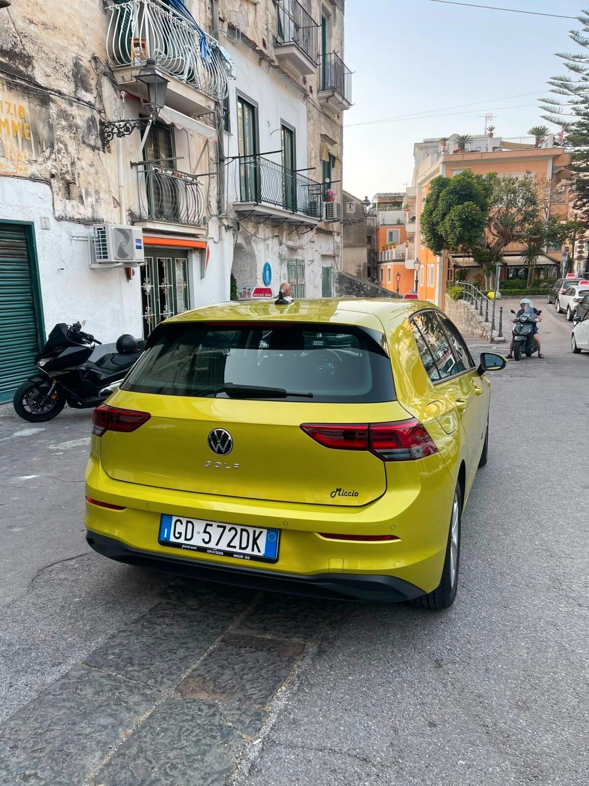 Volkswagen Golf 2.0 TDI 115 CV SCR Life iva esposta