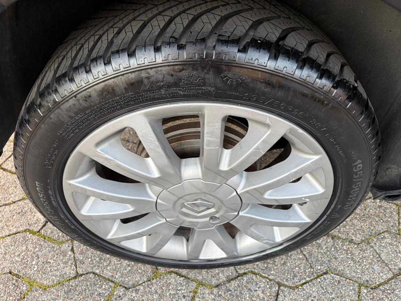 Renault Clio 1.2 16V 5 porte