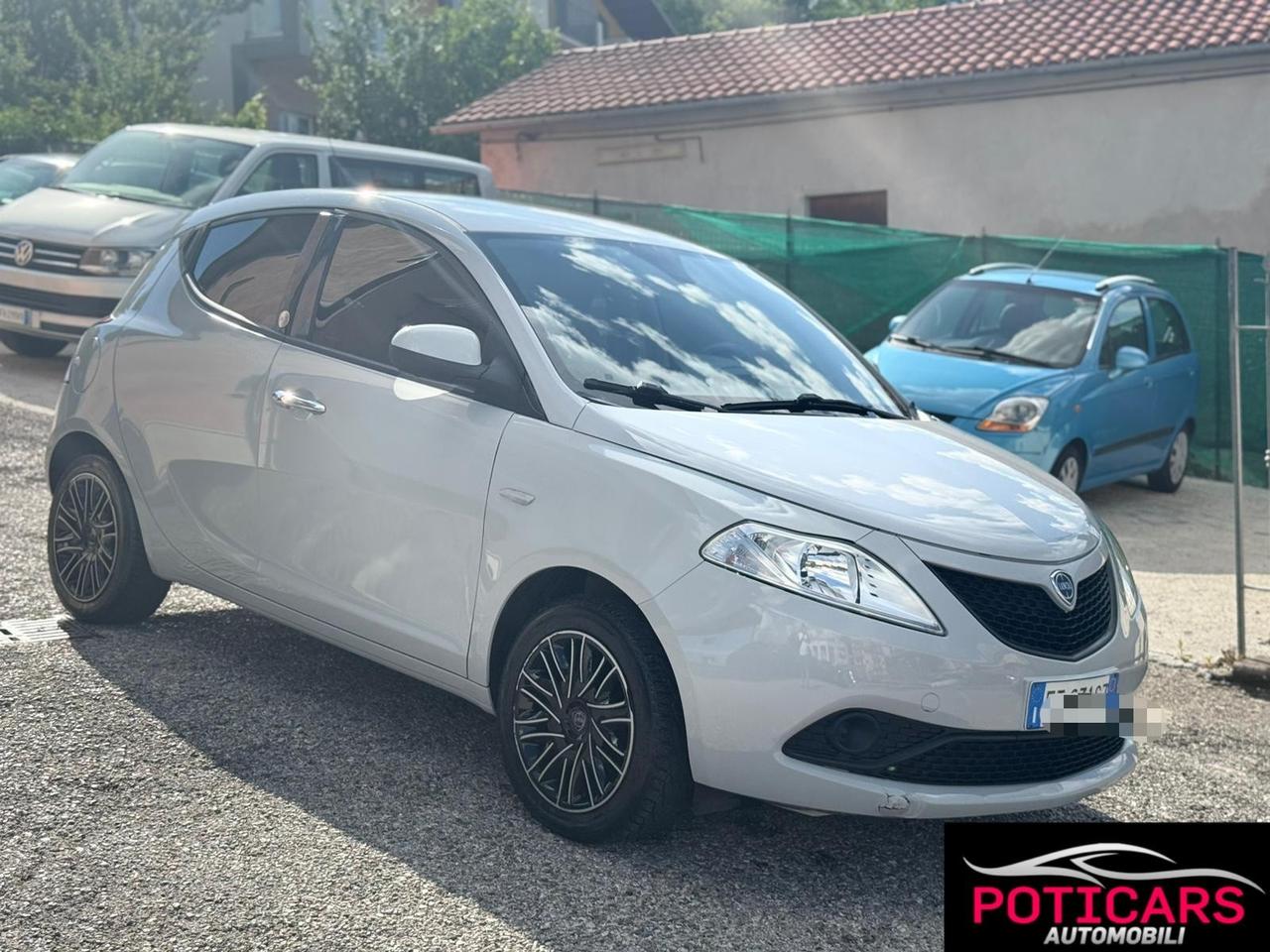 Lancia Ypsilon 1.2 69 CV 5 porte GPL Ecochic Gold