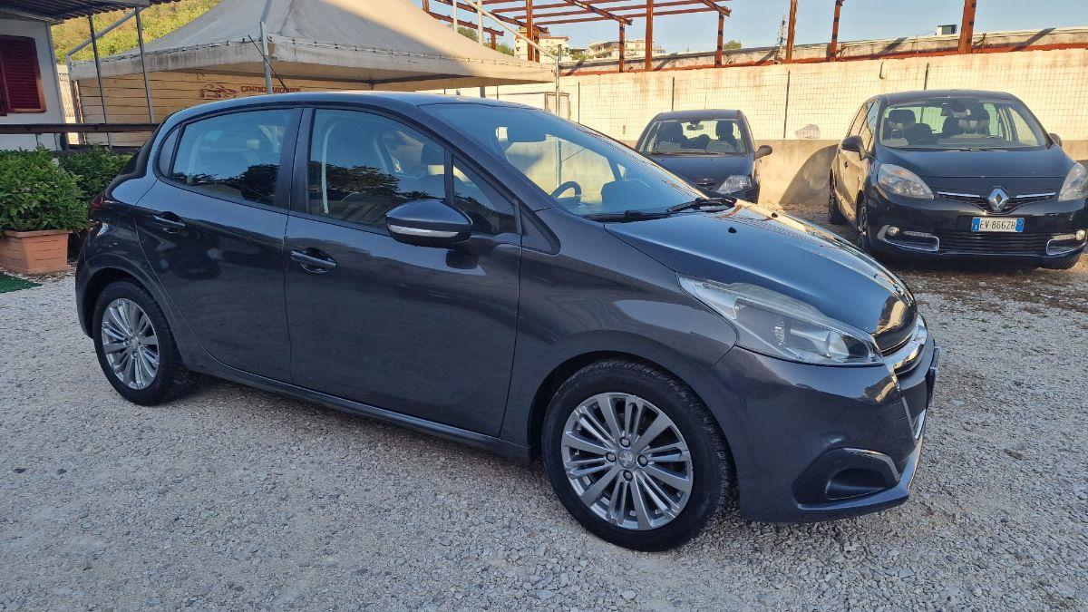 PEUGEOT - 208 - 1.6 e-HDi 92 CV S&S 5p. Allure