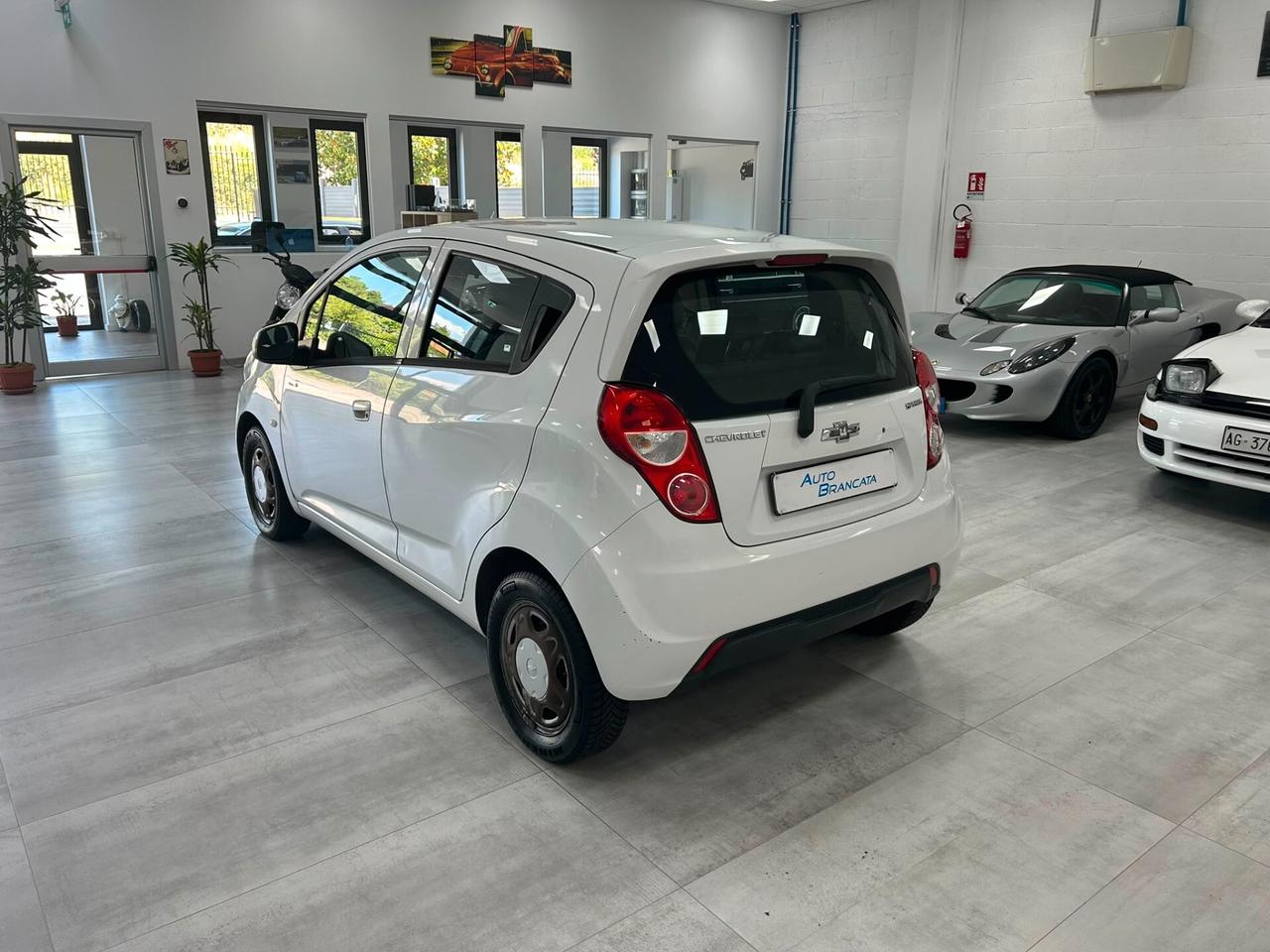 Chevrolet Spark 1.0 LT