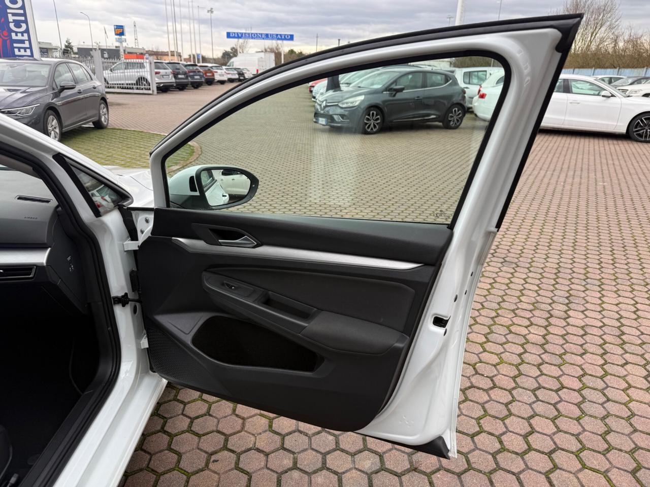 Volkswagen Golf 1.0 TSI EVO Life