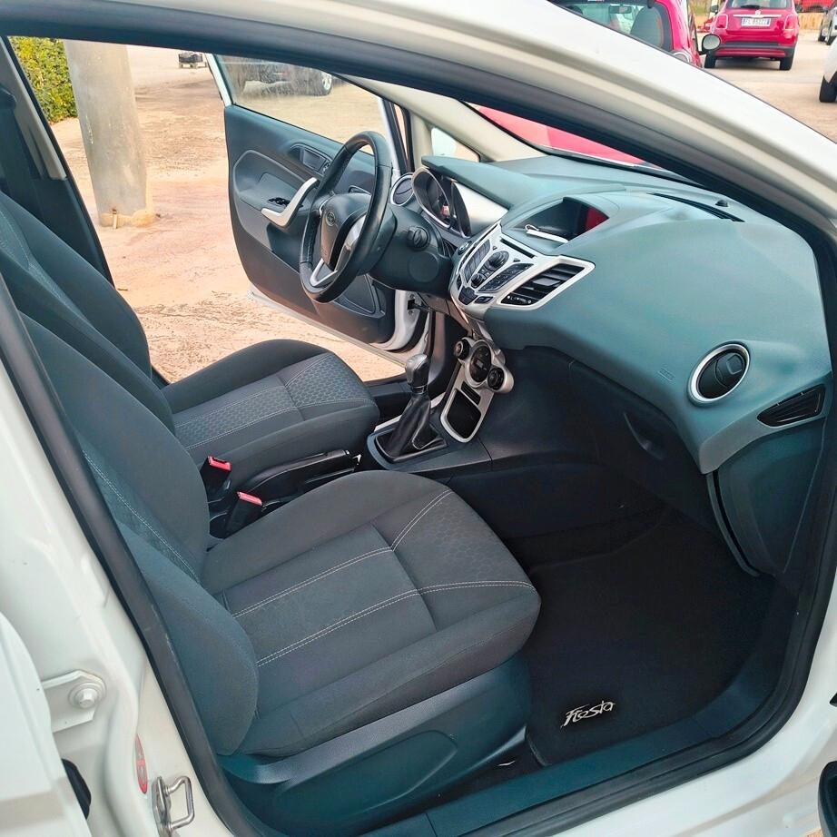 Ford Fiesta 1.4 TDCi 5p. Titanium