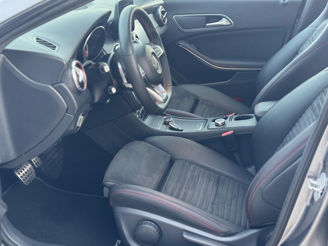 Mercedes-benz CLA 200 Automatico AMG line !