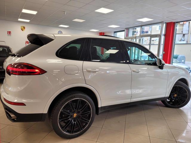 PORSCHE Cayenne 3.0 Diesel Platinum Edition PROMO CAR SERENITY