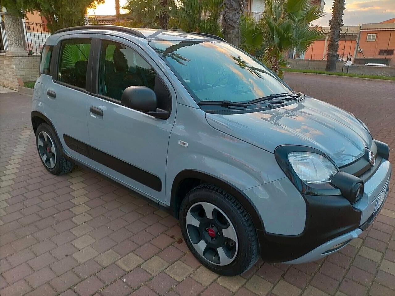 Fiat Panda 1.0 FireFly S&S Hybrid City Cross