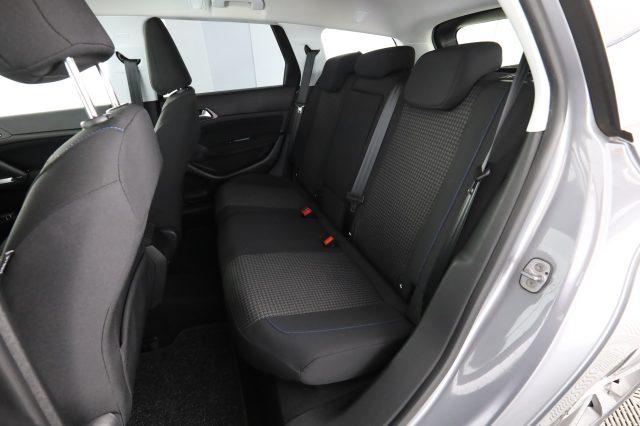 PEUGEOT 308 308 BlueHDi 130 S&S SW Style (a stock)