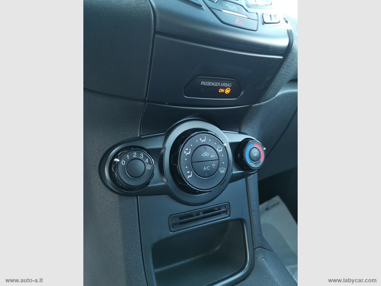 FORD Fiesta 1.5 TDCi 75 CV 5p. Titanium