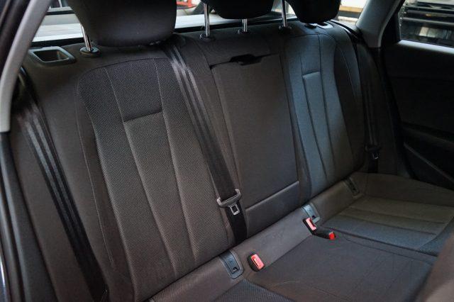 AUDI A4 Avant 30 TDI/136 CV S tronic Business