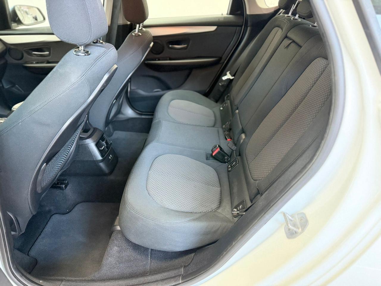 Bmw 2er Active Tourer 220d Luxury aut.