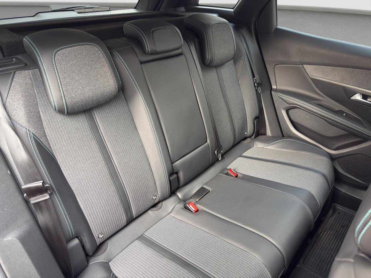 Peugeot 3008 PureTech Turbo 130 S&S Active