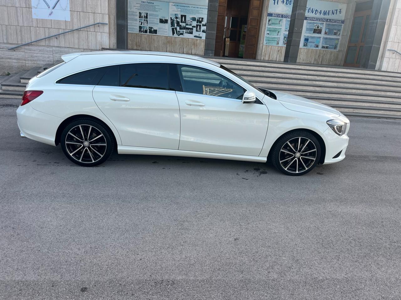 Mercedes-benz CLA 200 CDI Automatic Sport Km 100.00