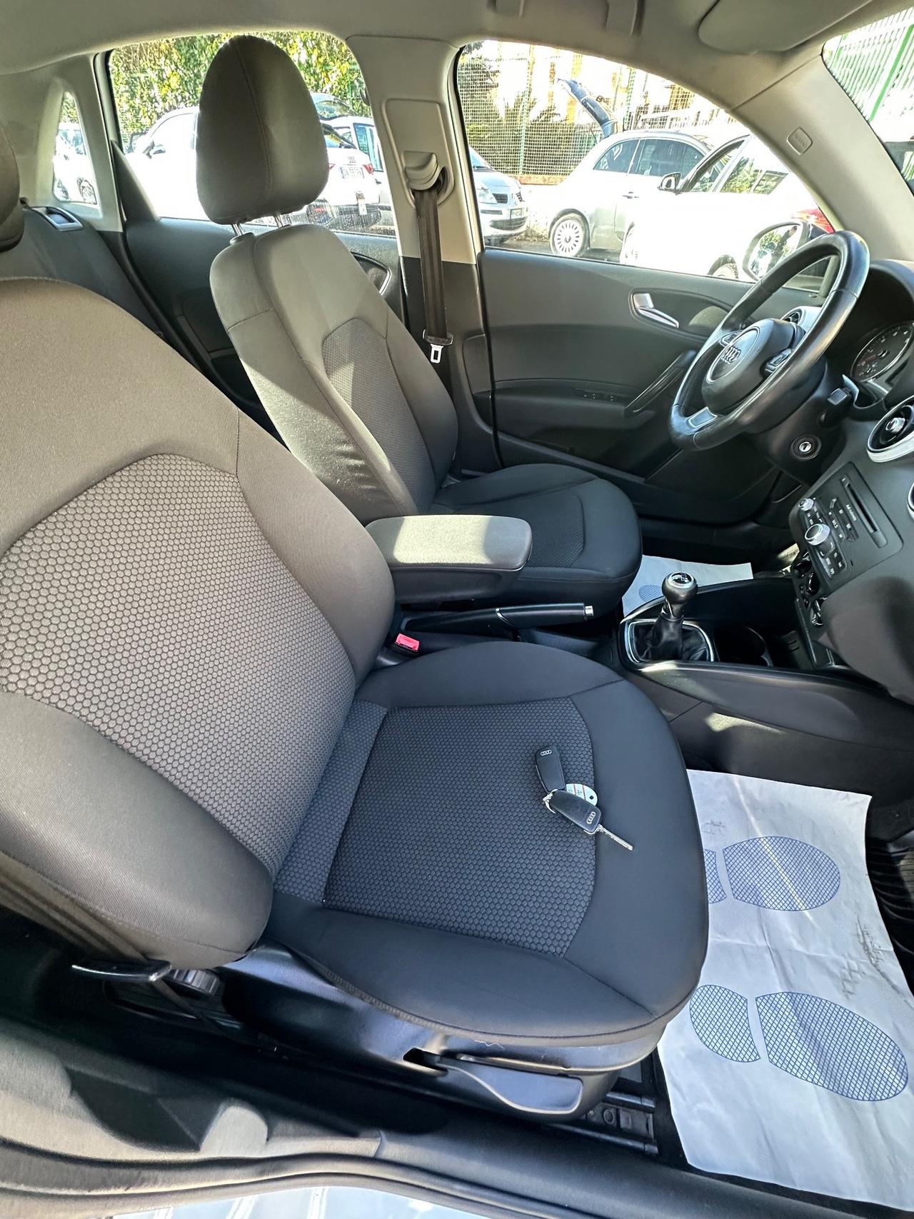 Audi A1 1.2 TFSI S line edition plus