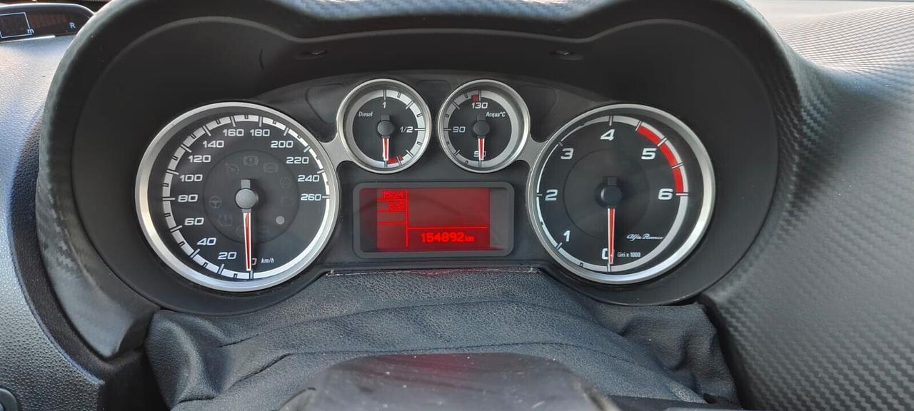 Alfa Romeo MiTo 1.6 JTDm 16V Distinctive Sport Pack