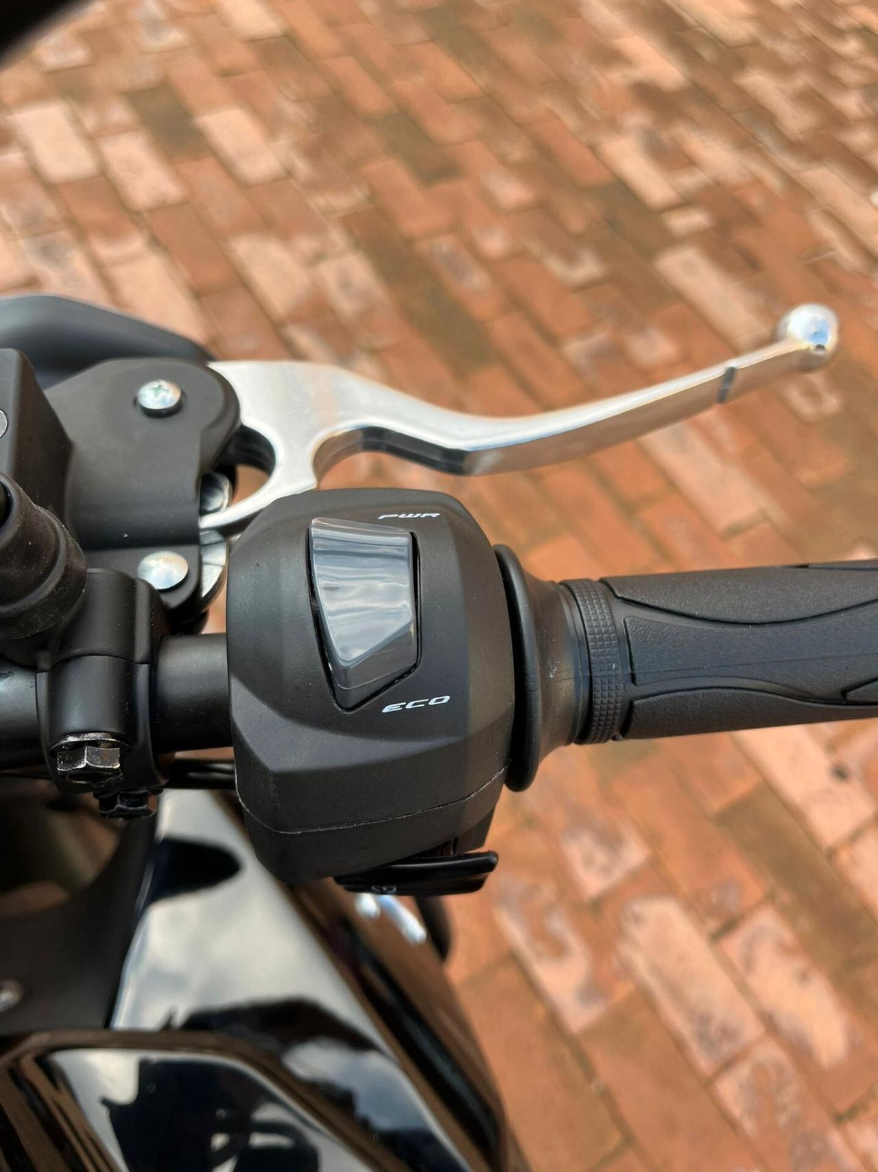 TVS RAIDER 125
