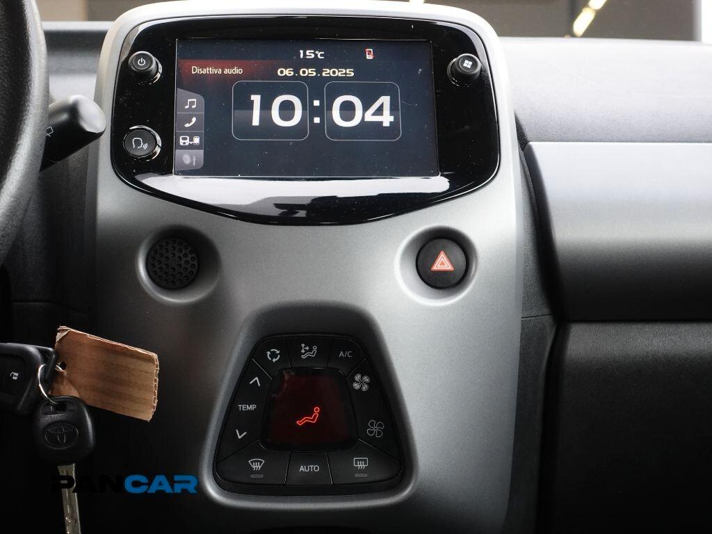 Toyota Aygo Connect 1.0 VVT-i 72 CV 5 porte x-play