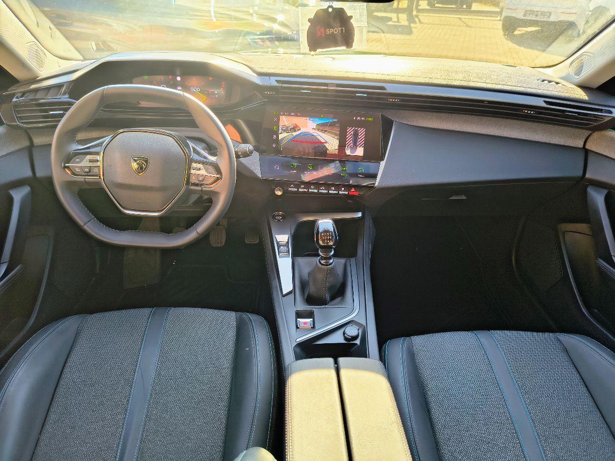 PEUGEOT - 308