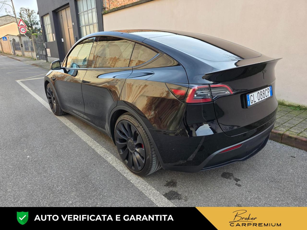 Tesla Model Y Performance Dual Motor awd