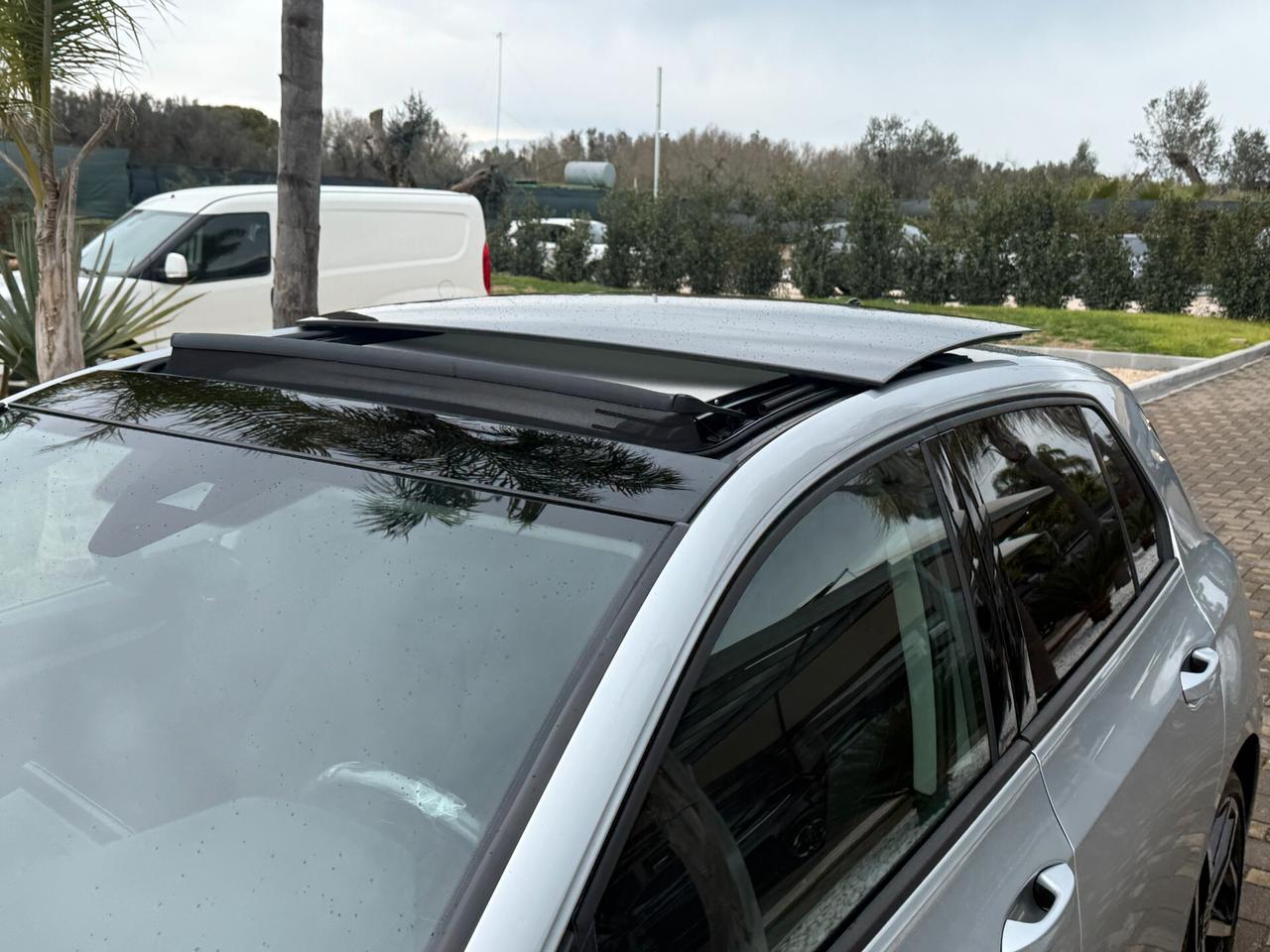 VOLKSWAGEN GOLF 8 2.0TDI 150CV DSG TETTO NAVI LED AMBIENT FULL LIGHT