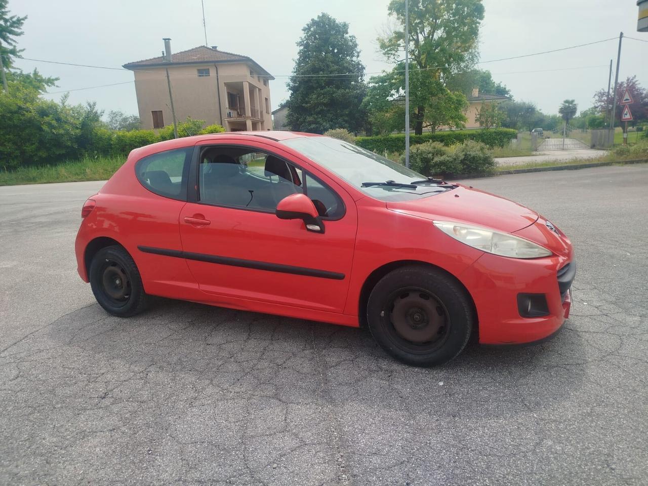 Peugeot 207 1.4 GPL (Accetto Permute)