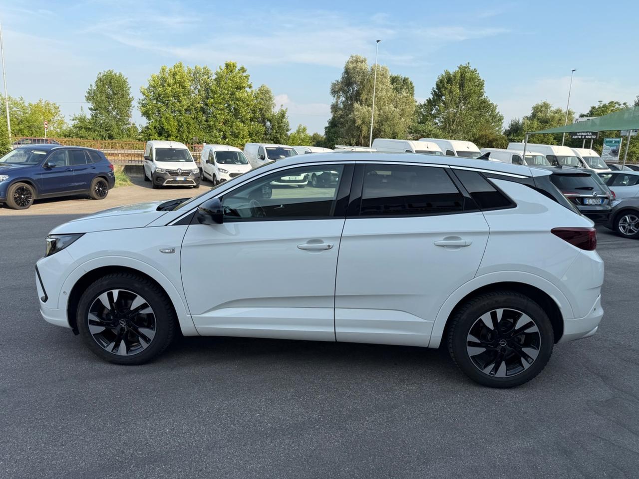 Opel Grandland 1.5 130 cv diesel Ecotec Automatico