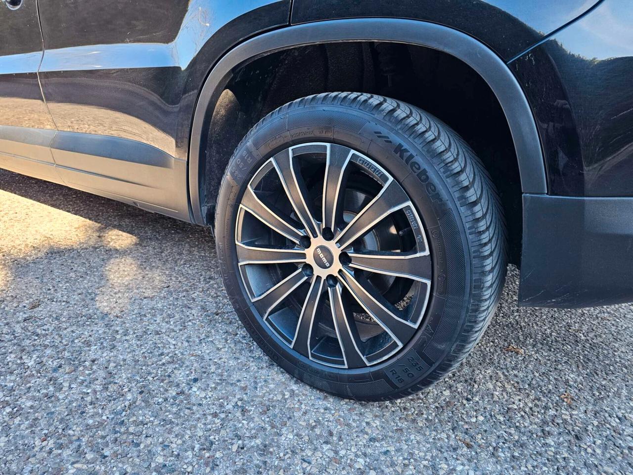 Volkswagen Tiguan 2.0 16V TDI DPF 4 MOTION tiptronic Sport & Style (18°)