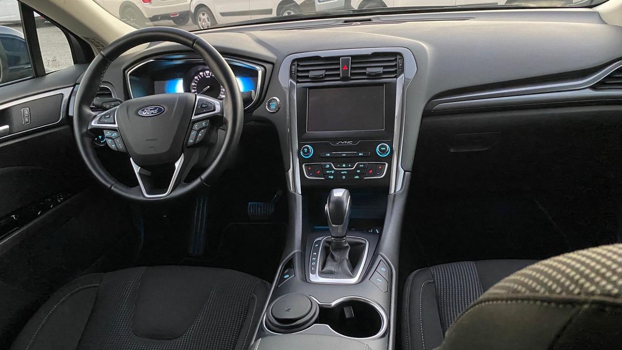 Ford Mondeo Full Hybrid 2.0 187 CV eCVT 4 porte Titanium Business