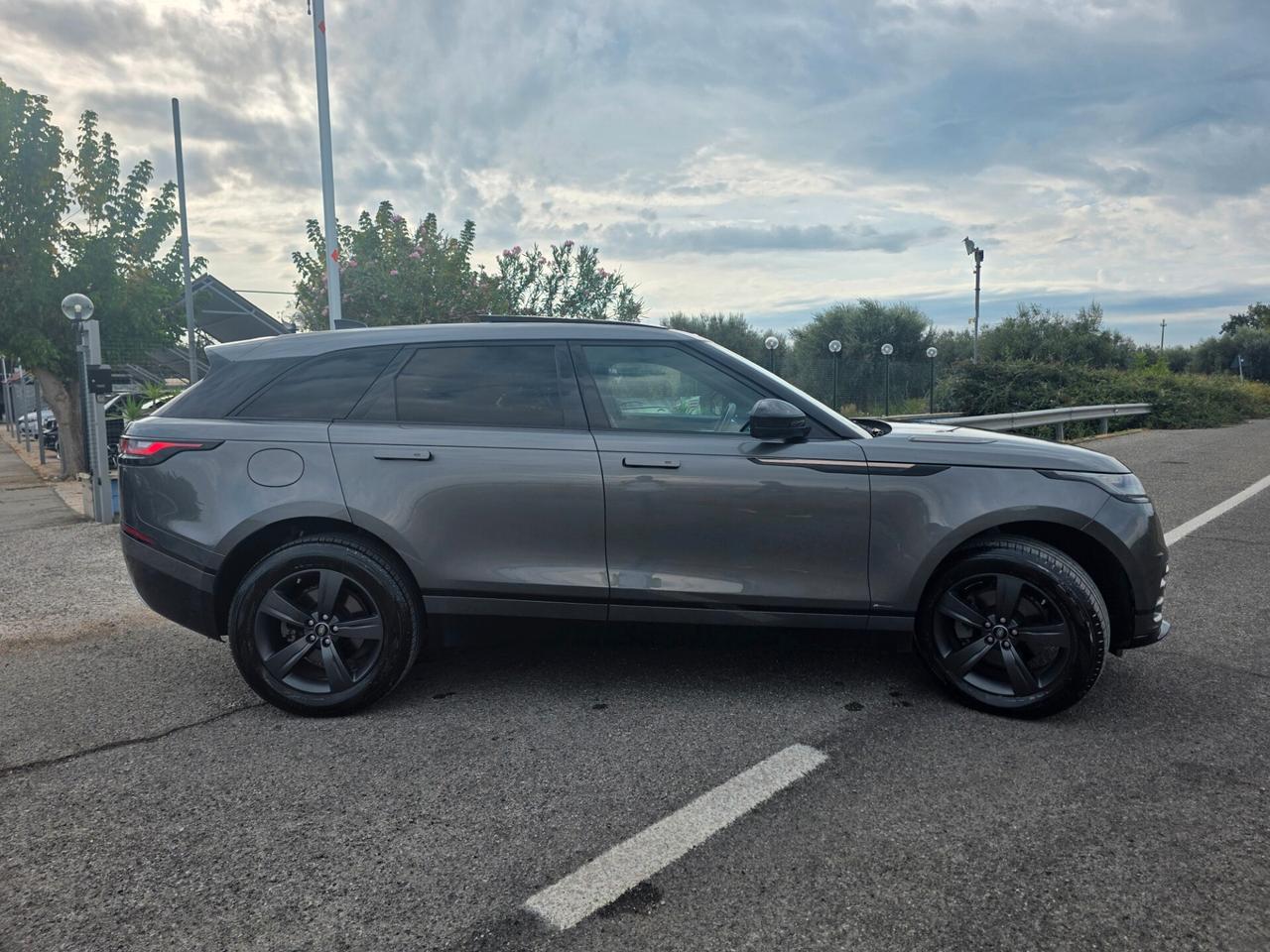 Land Rover Range Velar 2.0D I4 240 CV R-Dynamic