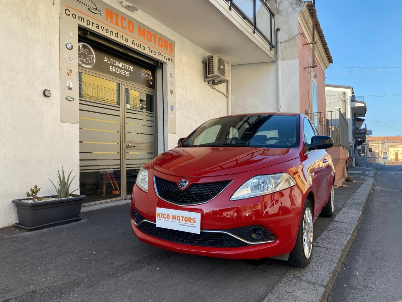 Lancia Ypsilon 1.3 MJT 16V 95 CV 5 porte S&S Silver